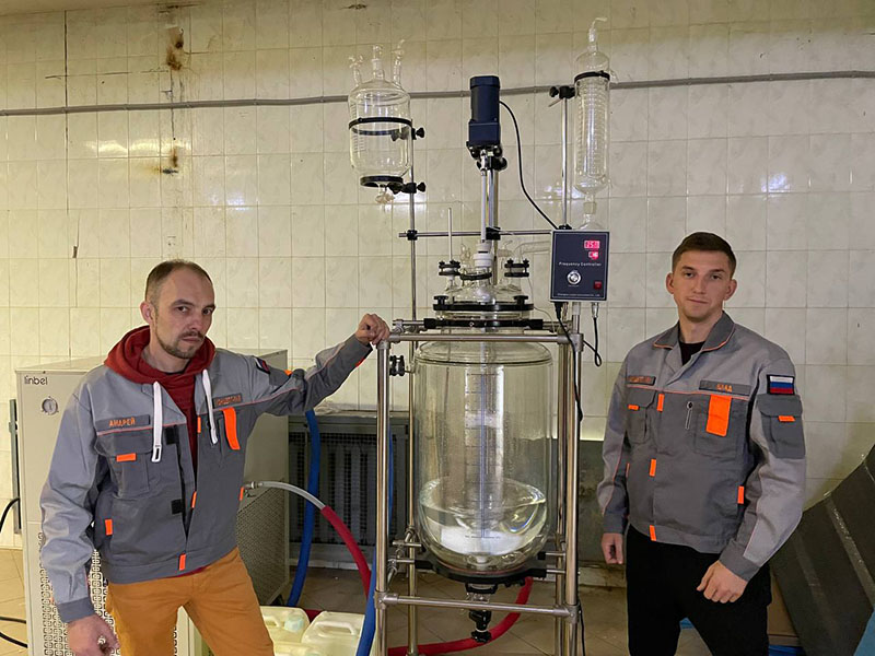 реактор с пропеллерной мешалкой