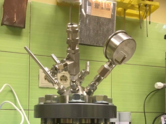 Реактор высокого давления лабораторный