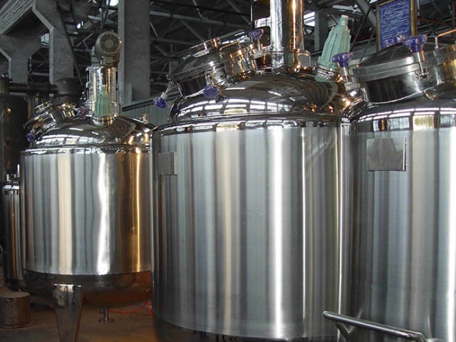 промышленный реактор для химической промышленности