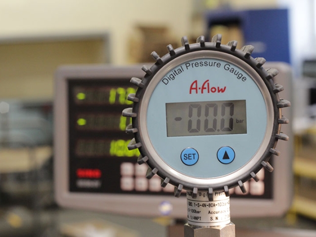 монометр реактора