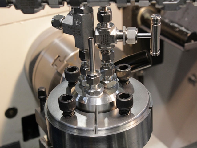 крышка реактора