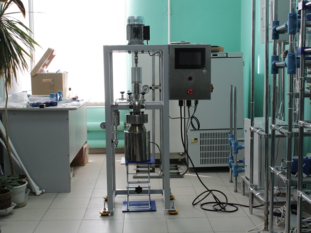 готовый реактор высокого давления РВД АН-2