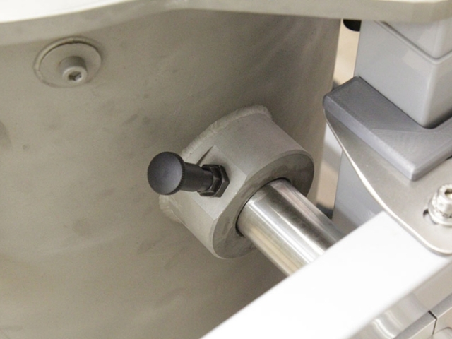 Механизм опрокидывания реакционной емкости