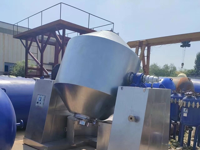 Двухконусная вращающаяся эмалированная вакуумная сушилка